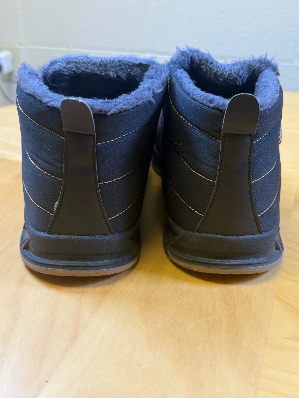 Classic Men's Winter Ankle Boots - Block